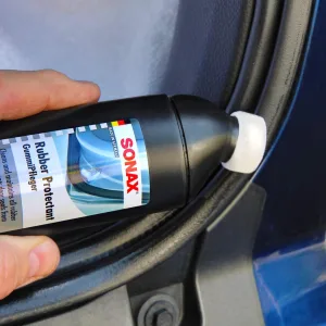 SONAX Plastic restorer