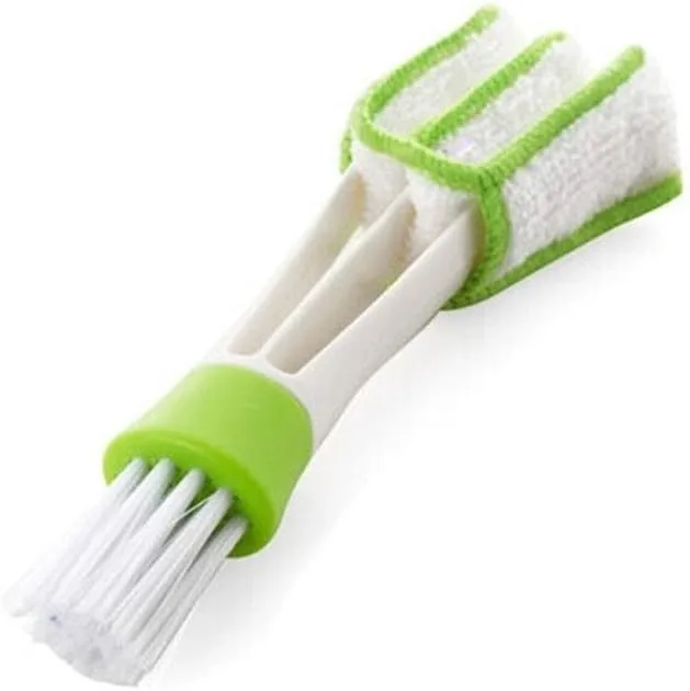 Plastic brush for cleaning the air conditioner