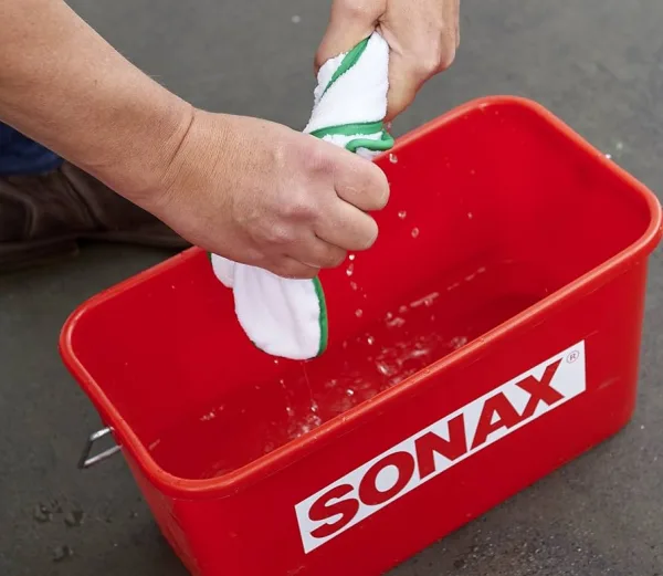 SONAX Bucket water (12L)
