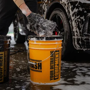 WORKSTUFF  WASH PAIL WITH GRIT GUARD 20L